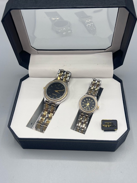 Futura His & Hers Matching Watch Set Gold Silver Tone Stainless New Battery main image 5